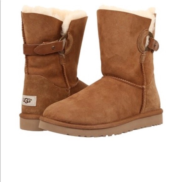 black ankle boots size 6